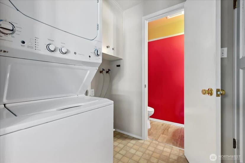 Property photo for 9125 Meadow Way, Everett photo 25