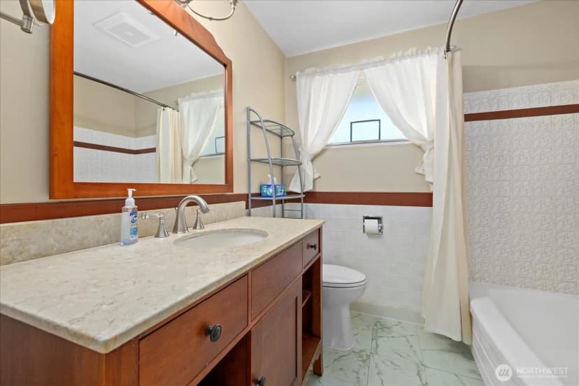 Property photo for 9125 Meadow Way, Everett photo 20