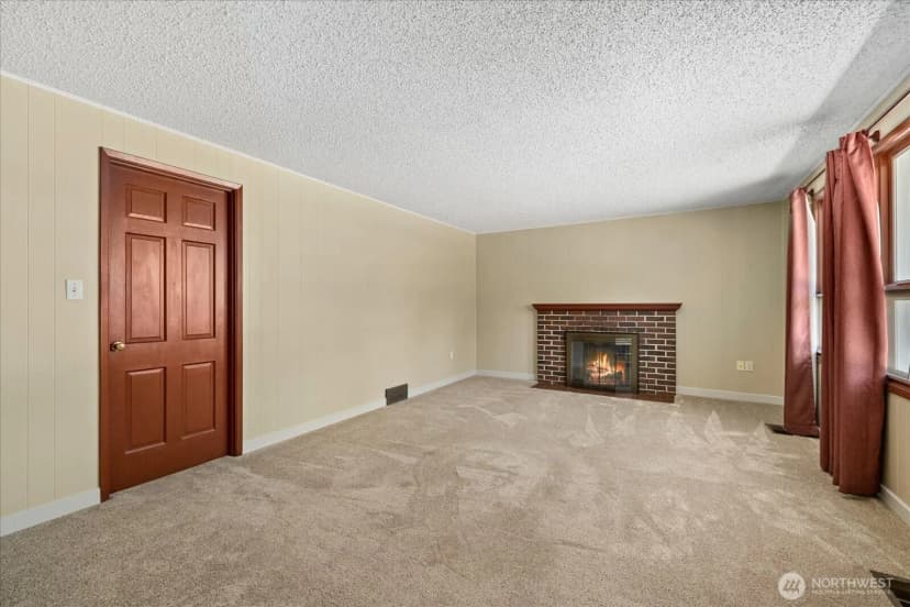 Property photo for 9125 Meadow Way, Everett photo 14