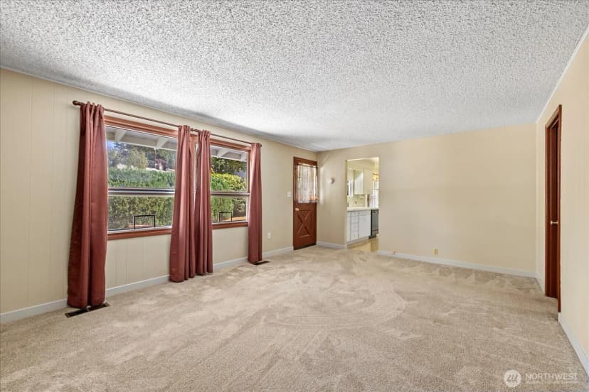 Property photo for 9125 Meadow Way, Everett photo 16