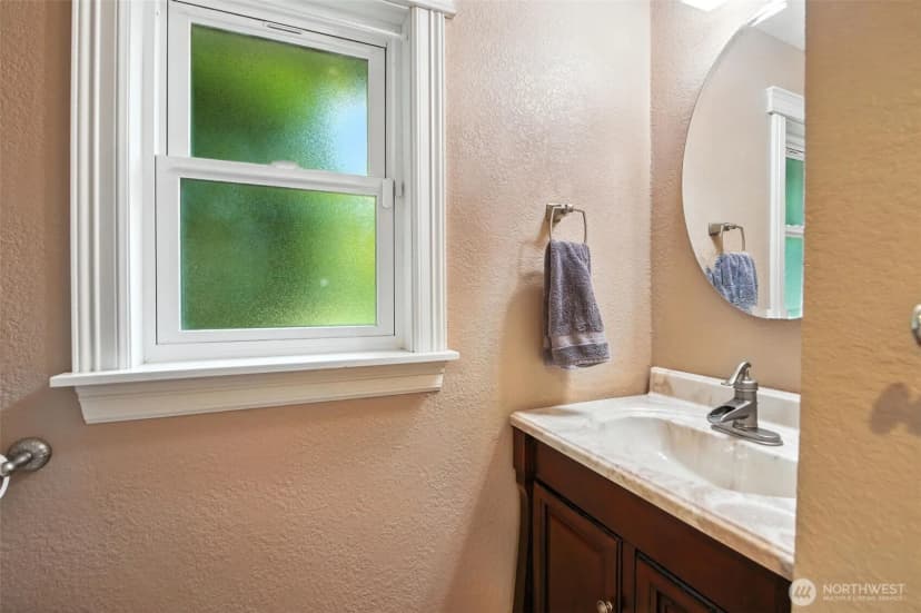 Property photo for 20517 81st Avenue W, Edmonds photo 21