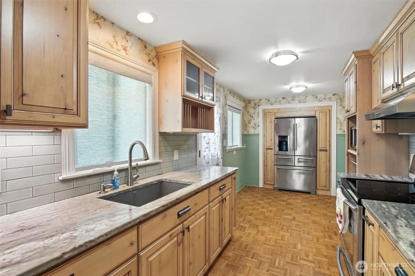 Property photo for 20517 81st Avenue W, Edmonds photo 6