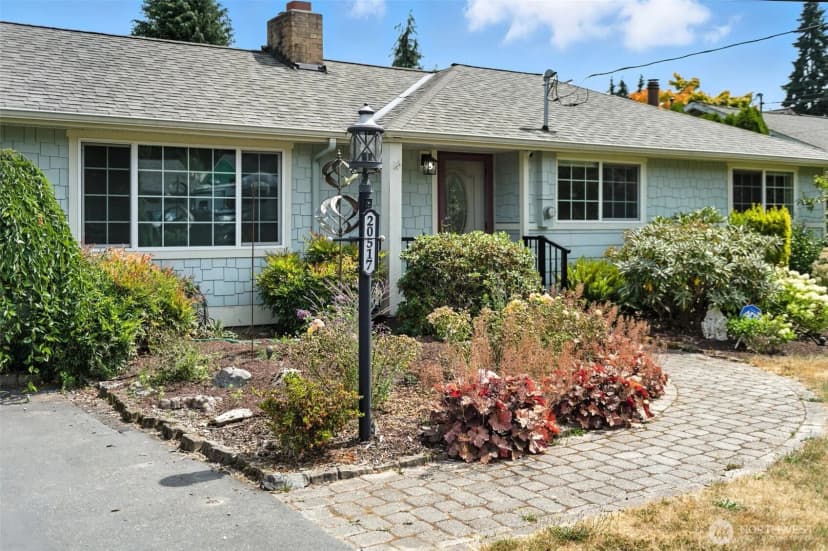 Property photo for 20517 81st Avenue W, Edmonds photo 26