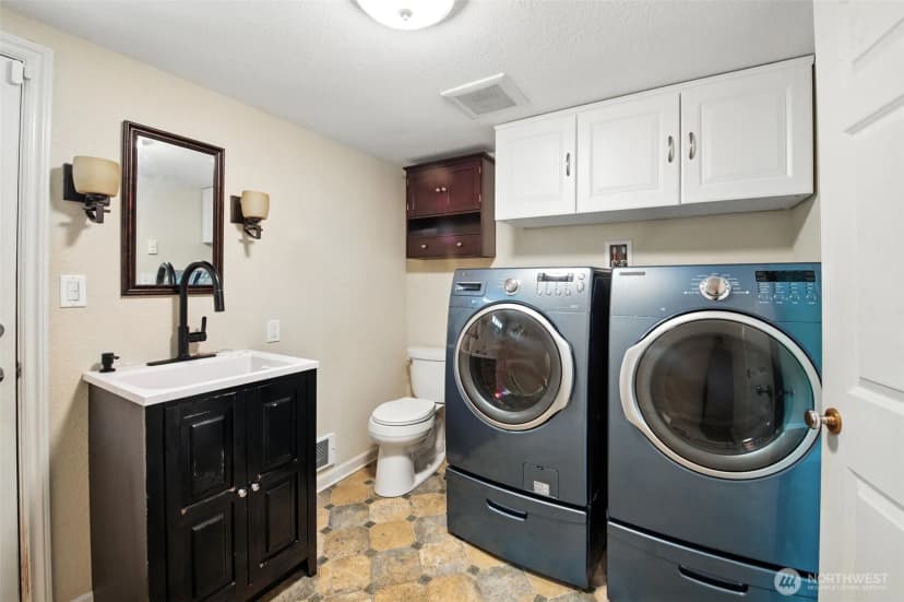 Property photo for 20517 81st Avenue W, Edmonds photo 10