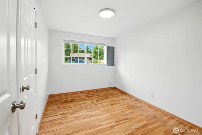 Property photo for 20517 81st Avenue W, Edmonds photo 18