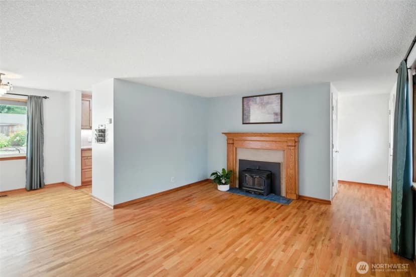 Property photo for 20517 81st Avenue W, Edmonds photo 12