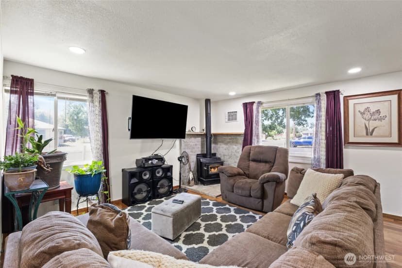Property photo for 1306 E Spruce Street, Othello photo 6