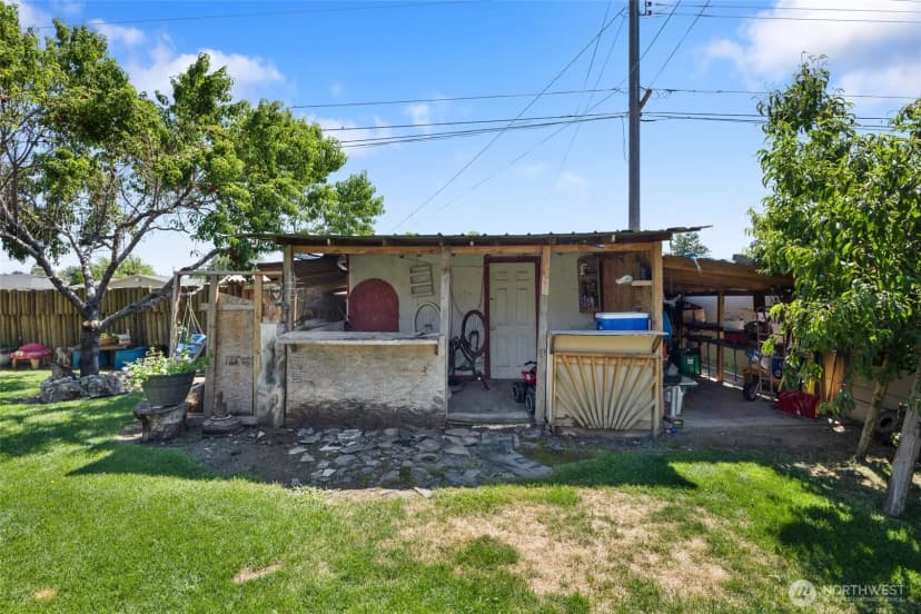 Property photo for 1306 E Spruce Street, Othello photo 26