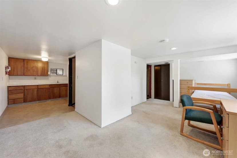 Property photo for 651 W Bertona Street, Seattle photo 22