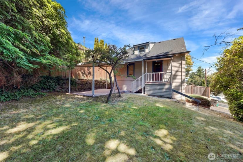 Property photo for 651 W Bertona Street, Seattle photo 29