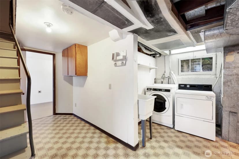 Property photo for 651 W Bertona Street, Seattle photo 26