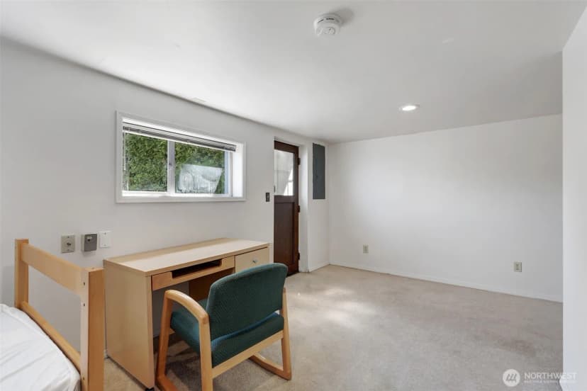 Property photo for 651 W Bertona Street, Seattle photo 24