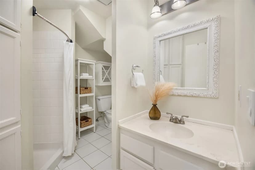 Property photo for 5047 84th Avenue Se, Mercer Island photo 16