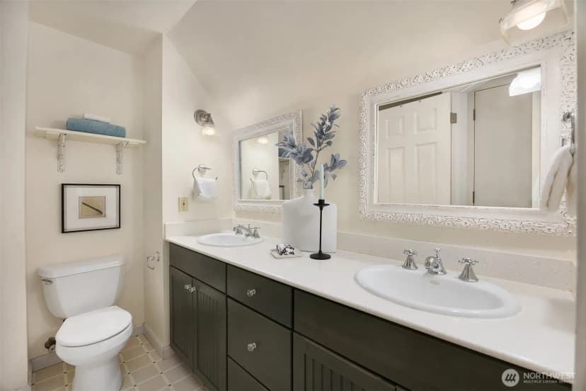 Property photo for 5047 84th Avenue Se, Mercer Island photo 26