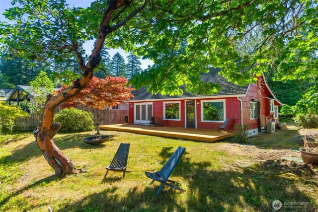 Property photo for 3224 Fishtrap Loop Ne, Olympia photo 4