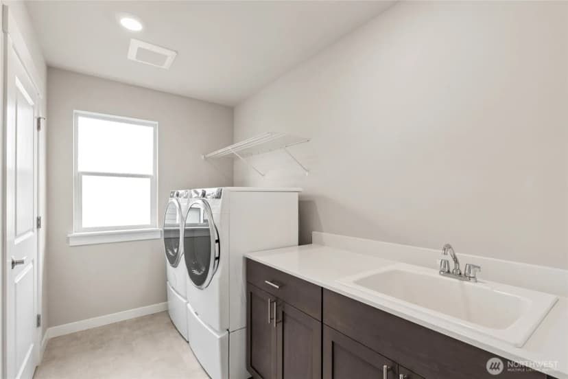 Property photo for 11427 Se 84th Street #40, Newcastle photo 26