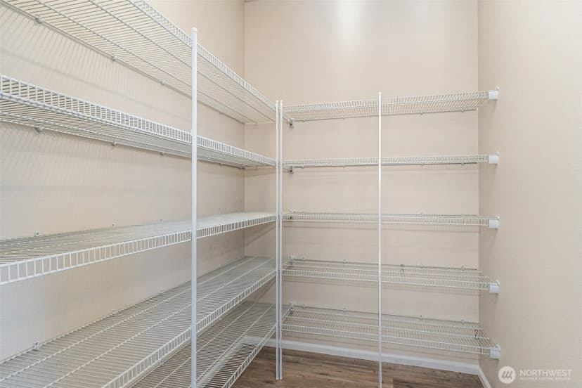 Property photo for 24027 141st Ln Se, Kent photo 16