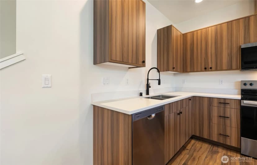Property photo for 1370 Talus Way, Bellingham photo 10
