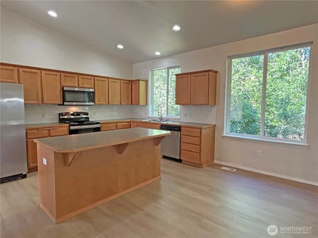 Property photo for 2315 Crestwood Lane Nw, Olympia photo 4