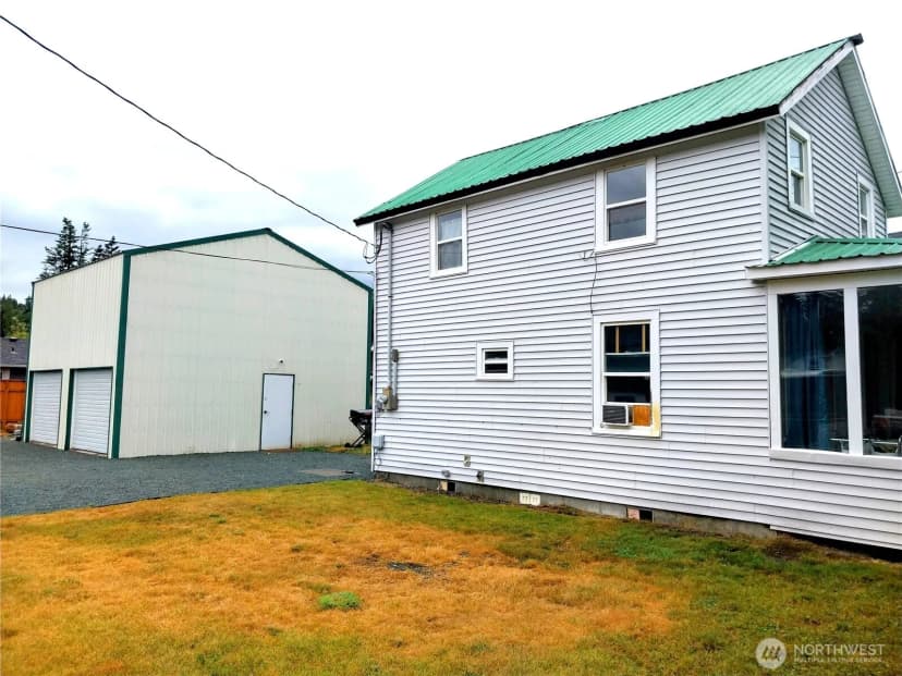 Property photo for 36727 Highway 2, Sultan photo 26