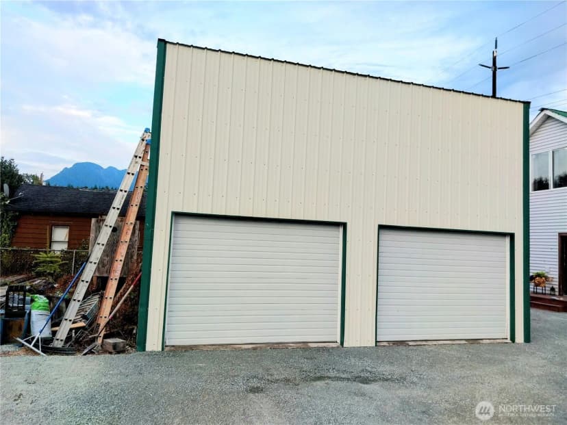 Property photo for 36727 Highway 2, Sultan photo 27