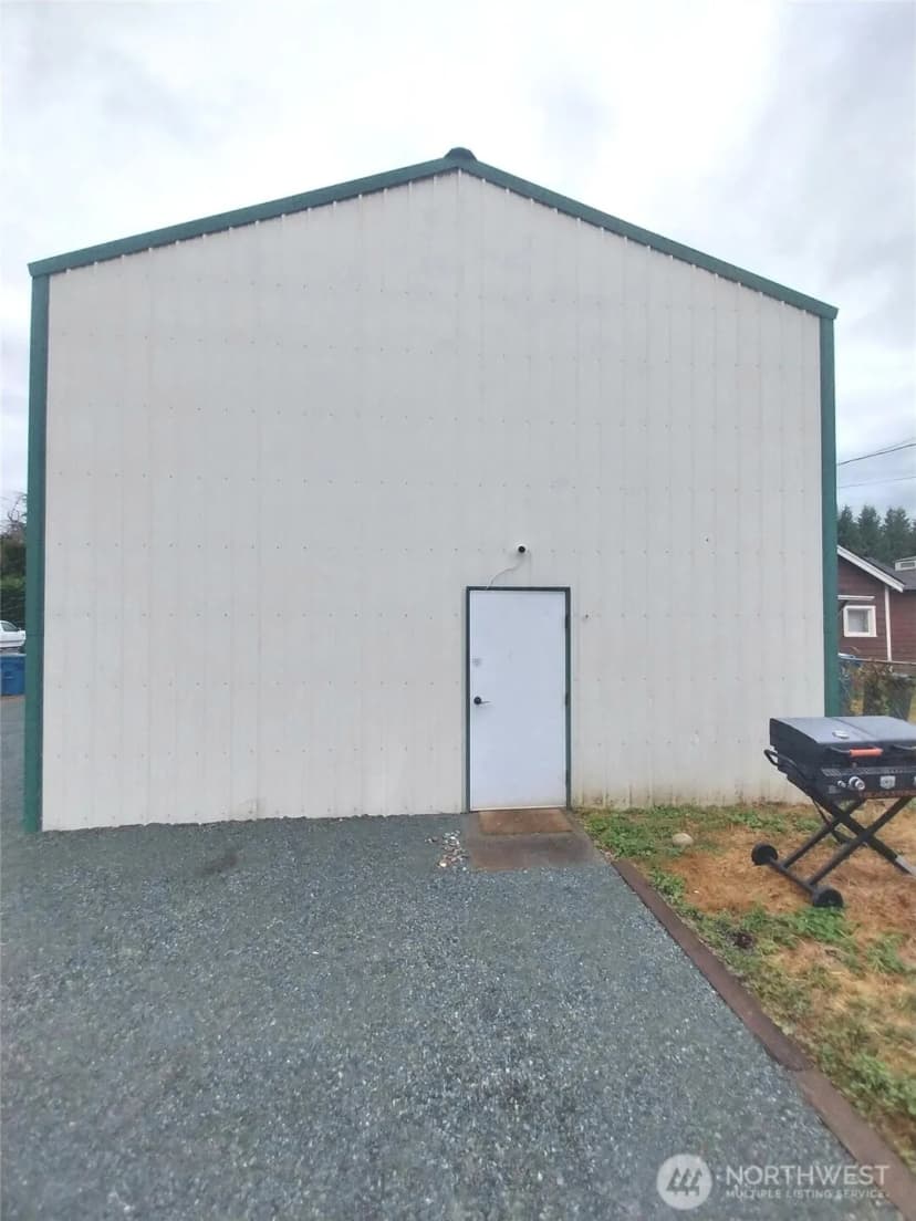 Property photo for 36727 Highway 2, Sultan photo 30