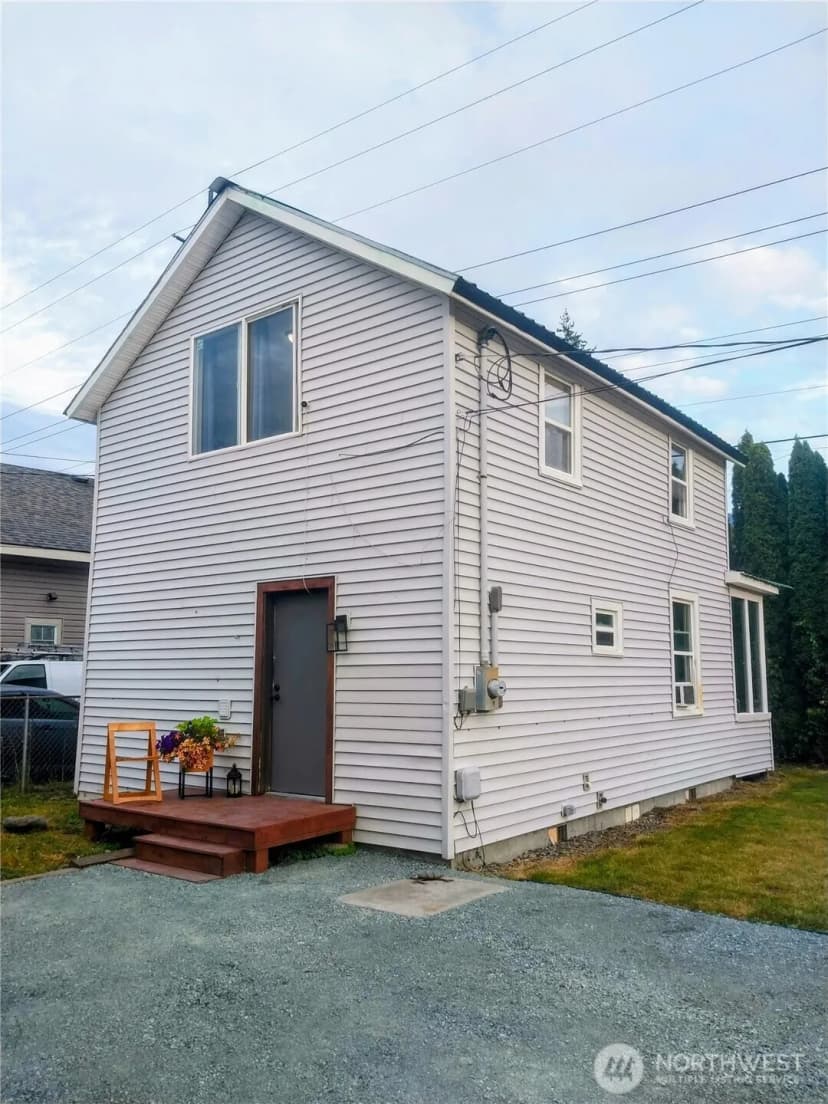 Property photo for 36727 Highway 2, Sultan photo 33