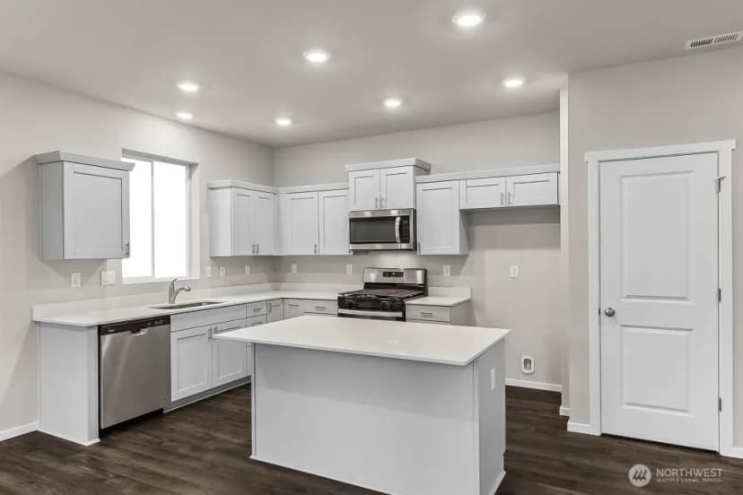 Property photo for 5860 Ivanoff Lane Sw #15, Port Orchard photo 13