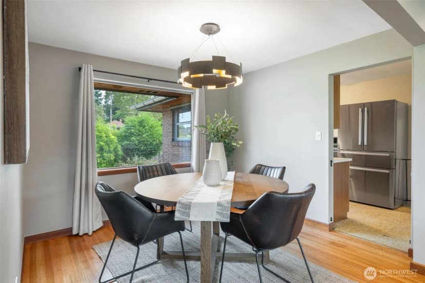 Property photo for 7716 38th Avenue Sw, Seattle photo 6