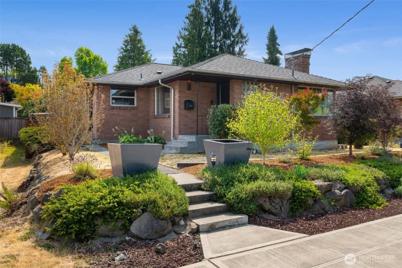 Property photo for 7716 38th Avenue Sw, Seattle