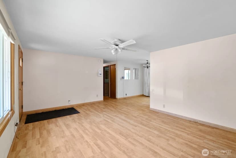 Property photo for 20112 15th Avenue S, Sea Tac photo 6