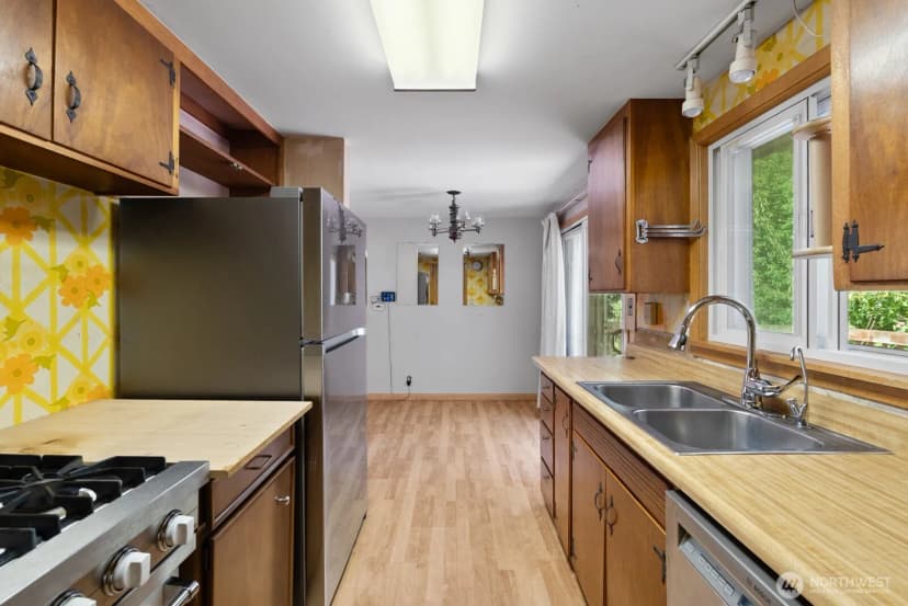 Property photo for 20112 15th Avenue S, Sea Tac photo 13