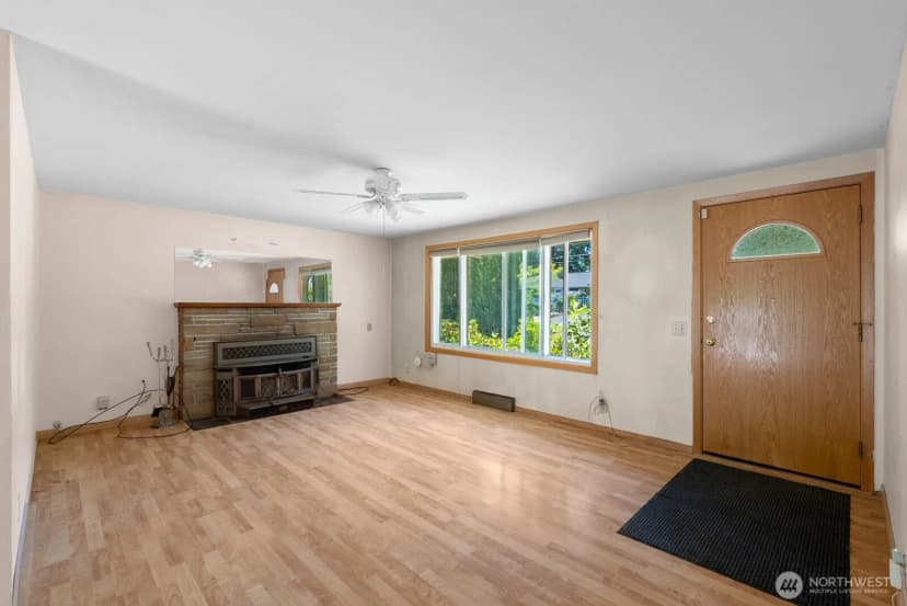 Property photo for 20112 15th Avenue S, Sea Tac photo 4