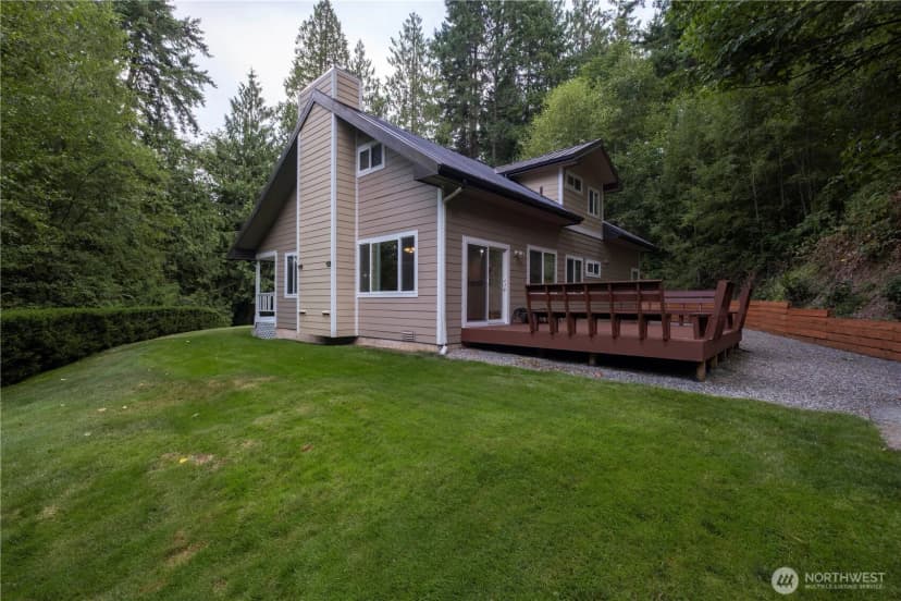 Property photo for 15613 230th Avenue Se, Issaquah photo 23