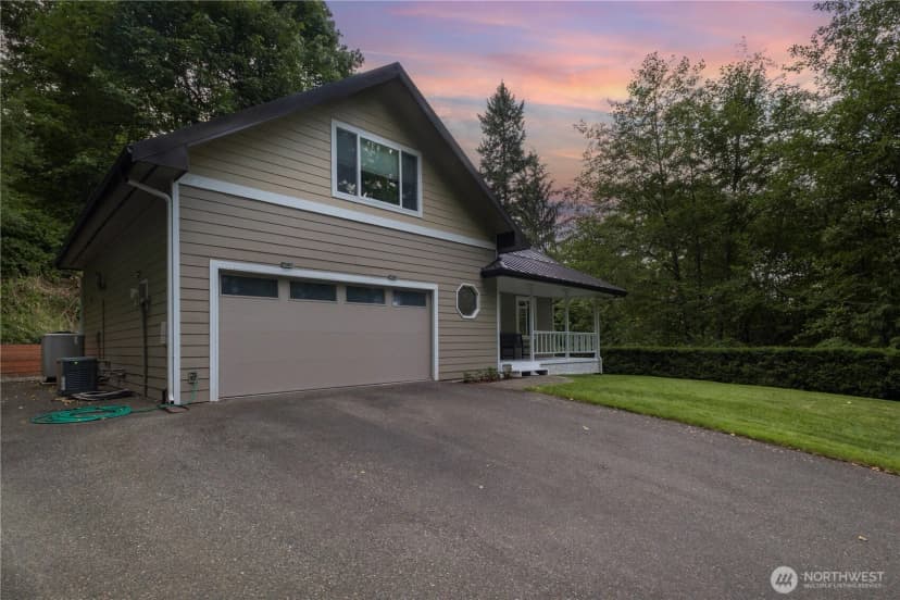 Property photo for 15613 230th Avenue Se, Issaquah photo 38