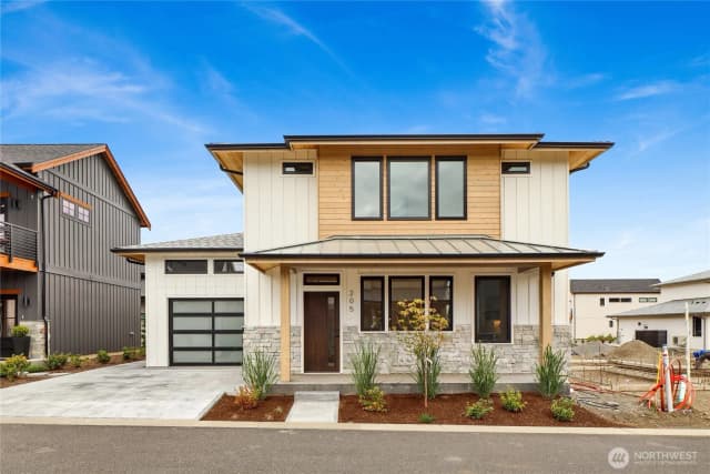 Property photo for 205 Pebblebrook Drive, Lynden
