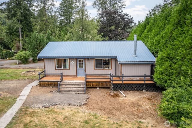 Property photo for 112 Lakewood Place, Mossyrock photo 2