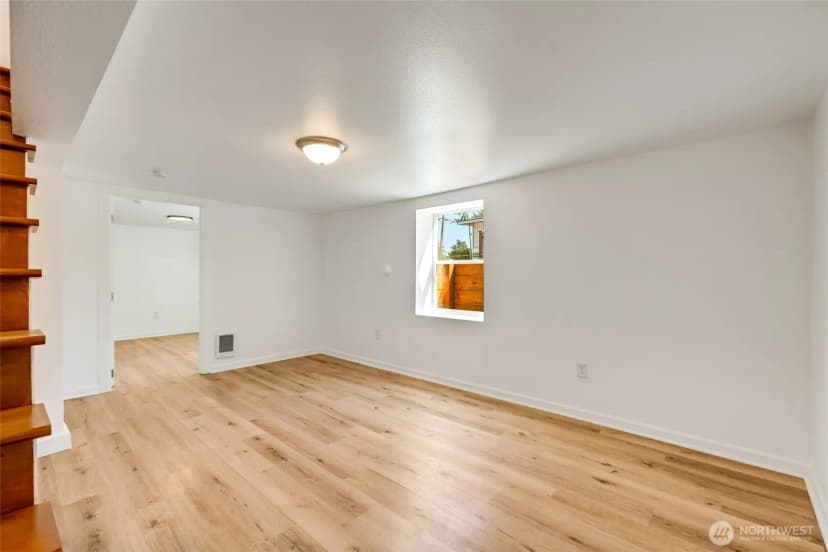 Property photo for 1702 Cedar Street #a, Everett photo 20