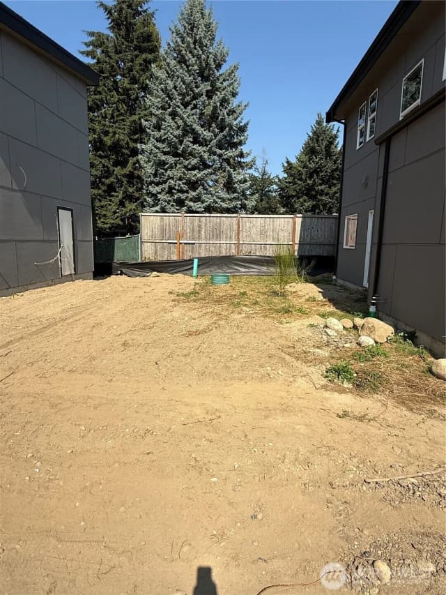 Property photo for 12017 5th Avenue Sw #a, Seattle photo 3