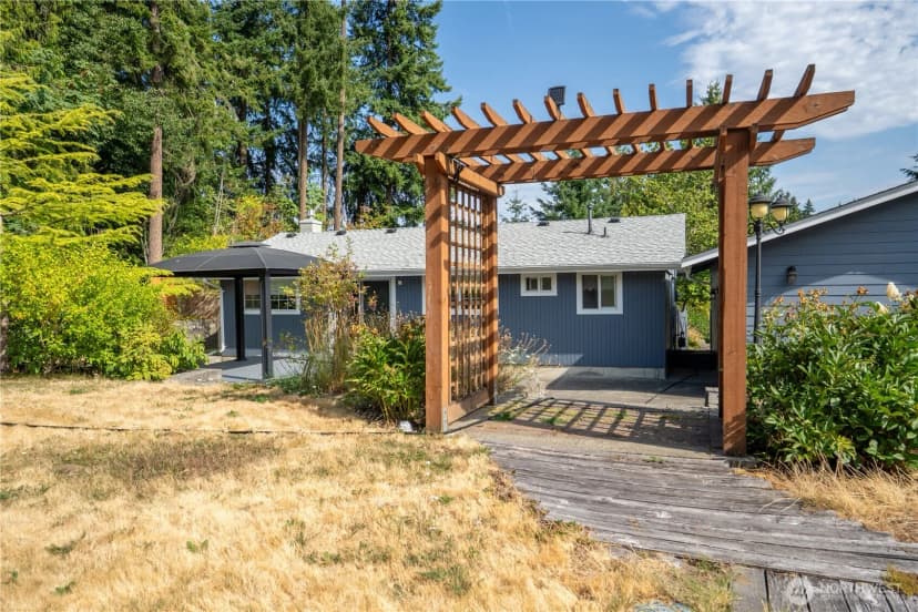 Property photo for 19107 Bonney Lake Boulevard E, Bonney Lake photo 24