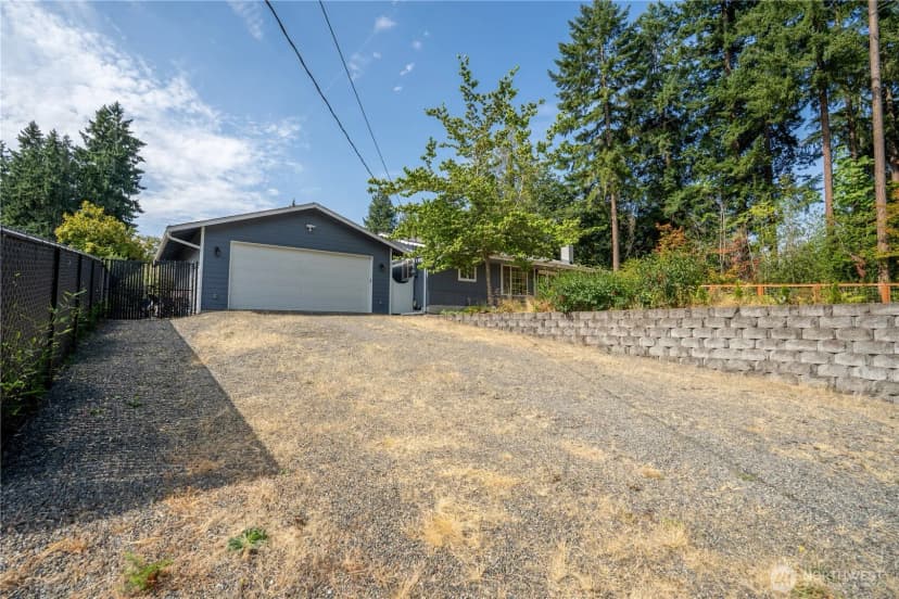 Property photo for 19107 Bonney Lake Boulevard E, Bonney Lake photo 27