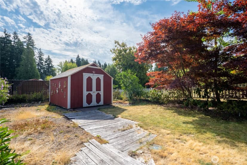 Property photo for 19107 Bonney Lake Boulevard E, Bonney Lake photo 23