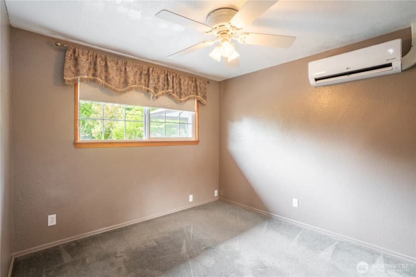 Property photo for 19107 Bonney Lake Boulevard E, Bonney Lake photo 13