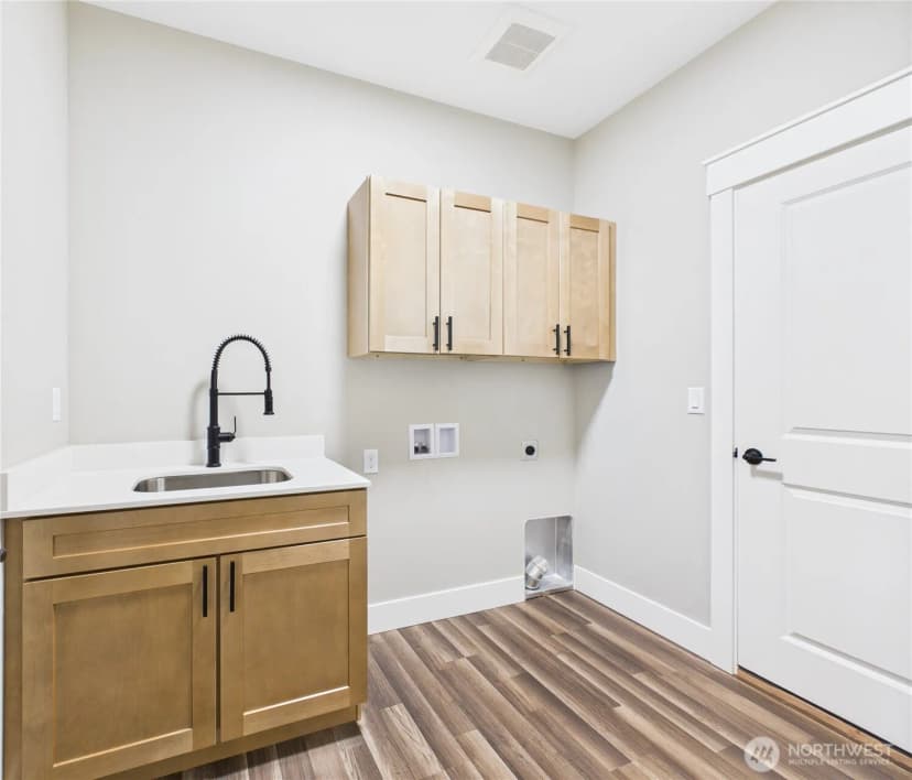 Property photo for 2435 Noah Street Se, East Wenatchee photo 15