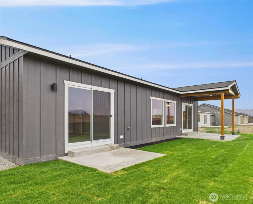 Property photo for 2435 Noah Street Se, East Wenatchee photo 18