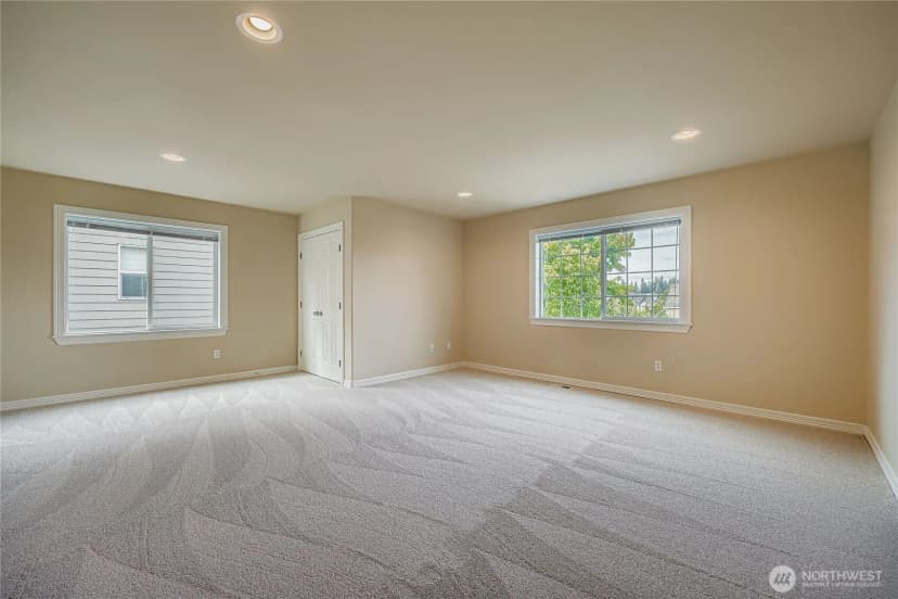 Property photo for 2919 18th Street Sw, Puyallup photo 22