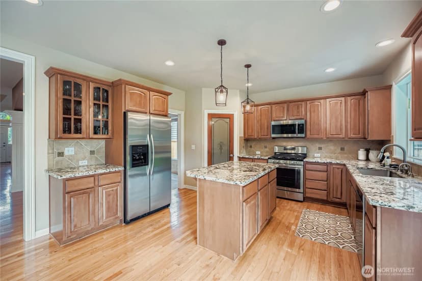 Property photo for 2919 18th Street Sw, Puyallup photo 8