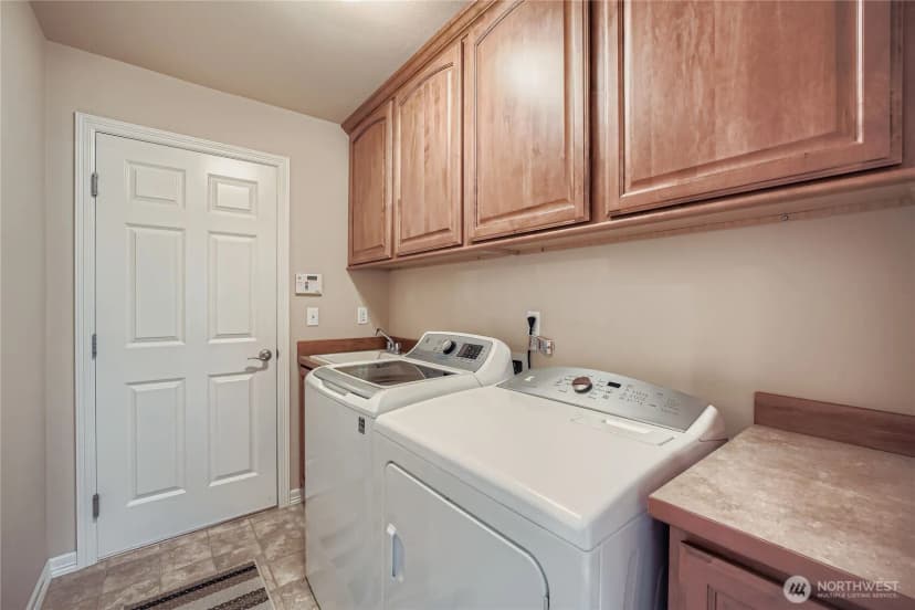 Property photo for 2919 18th Street Sw, Puyallup photo 23