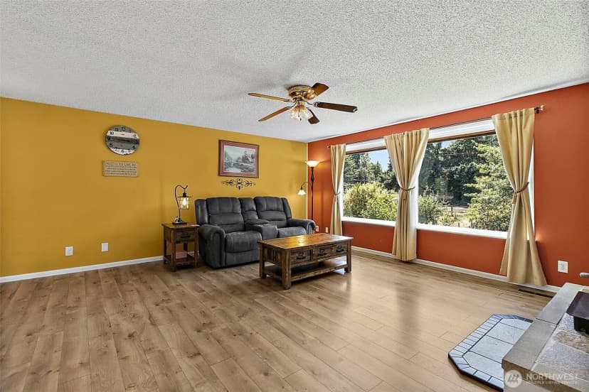 Property photo for 3723 114th Avenue E, Edgewood photo 15