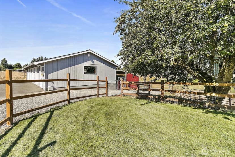 Property photo for 3723 114th Avenue E, Edgewood photo 34